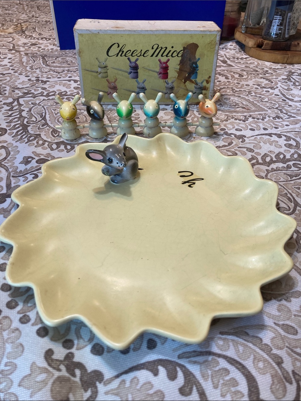 Vintage Cheese Plate with Adorable Mouse #635 and Cheese Picks #842